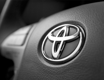 Toyota в 2012 году заработала в России больше «АвтоВАЗа»