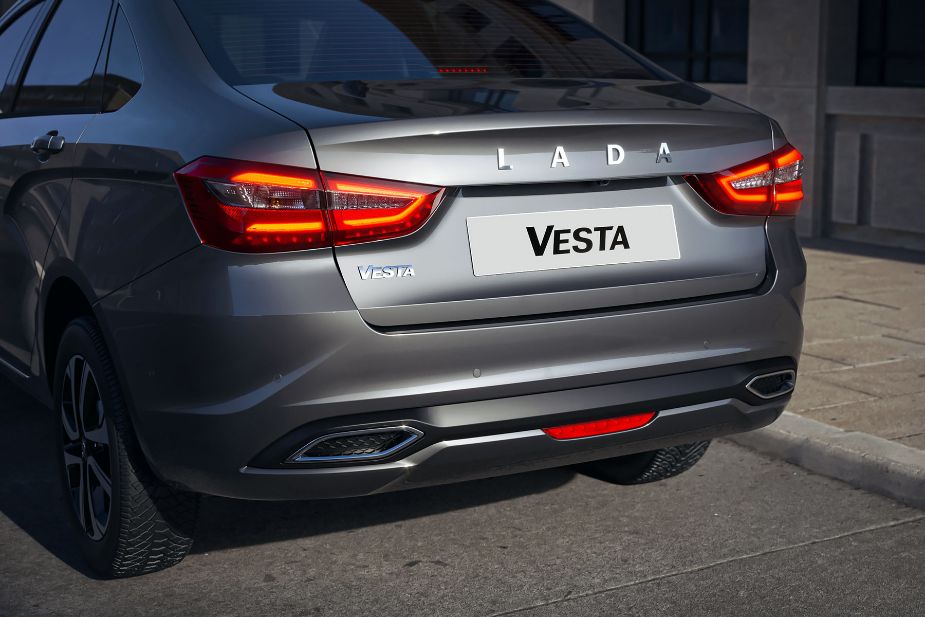  Vesta седан