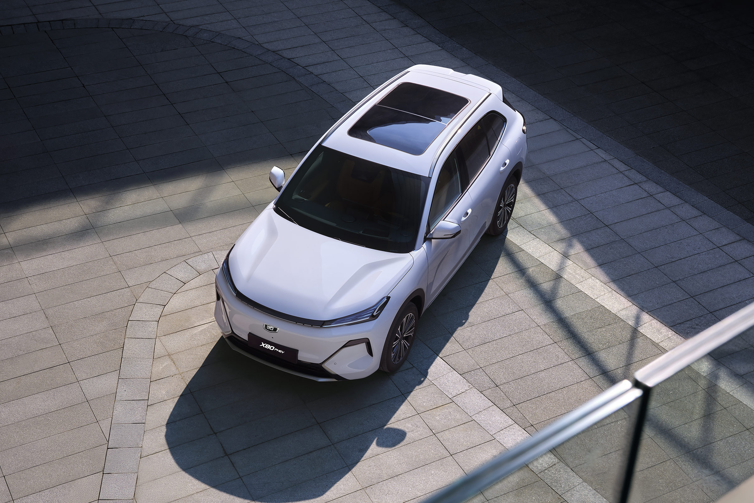  X80 PHEV